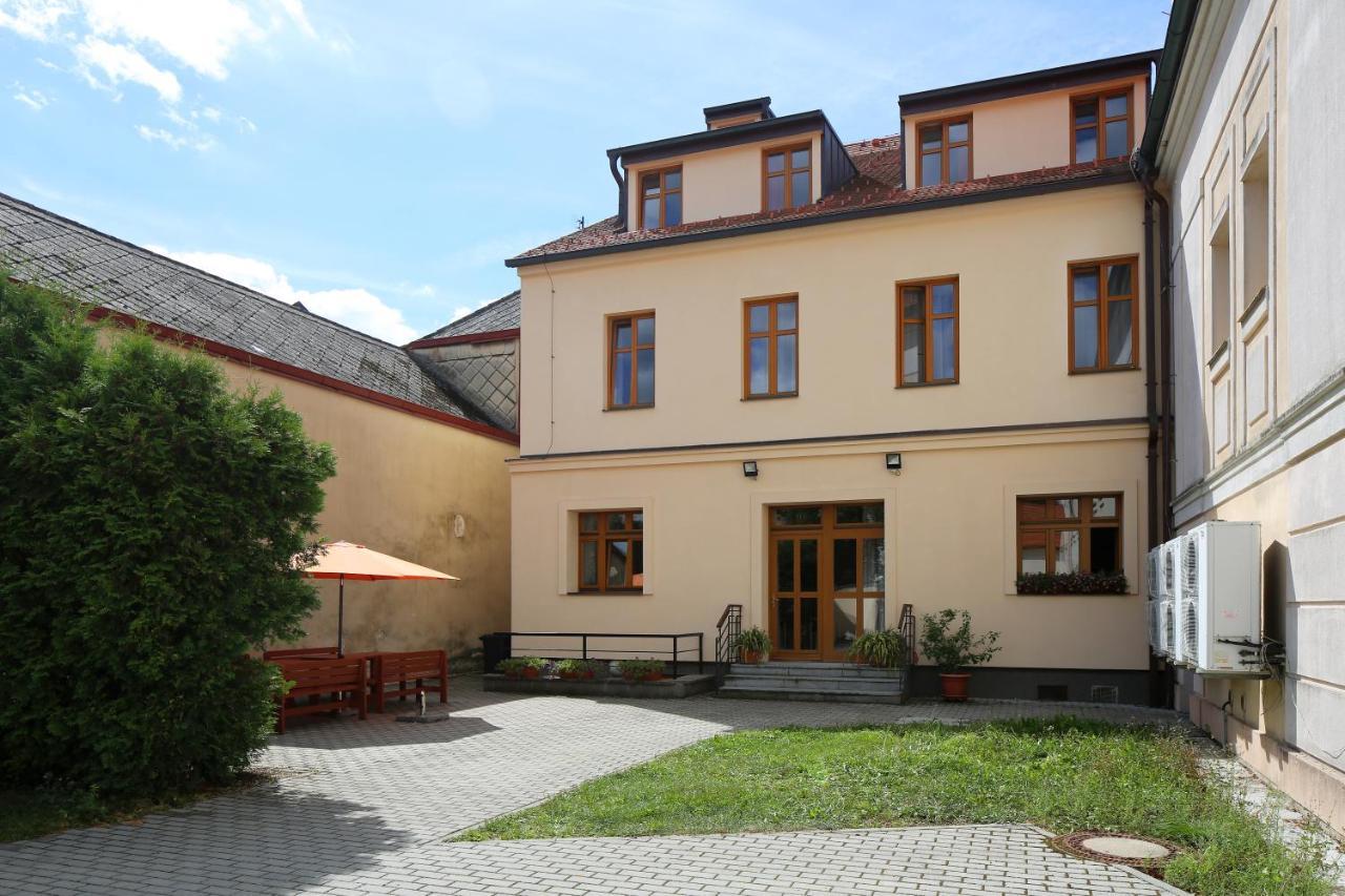 Penzion Pansky Dum Rozmital pod Tremsinem Exterior photo